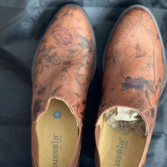 Never Worn Bussola Ankle Boots Booties -- Size 35 - Picture 6 of 9